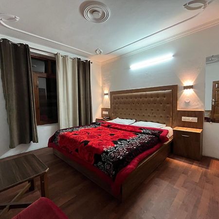 Hotel Premier Mall Road Manali Dış mekan fotoğraf