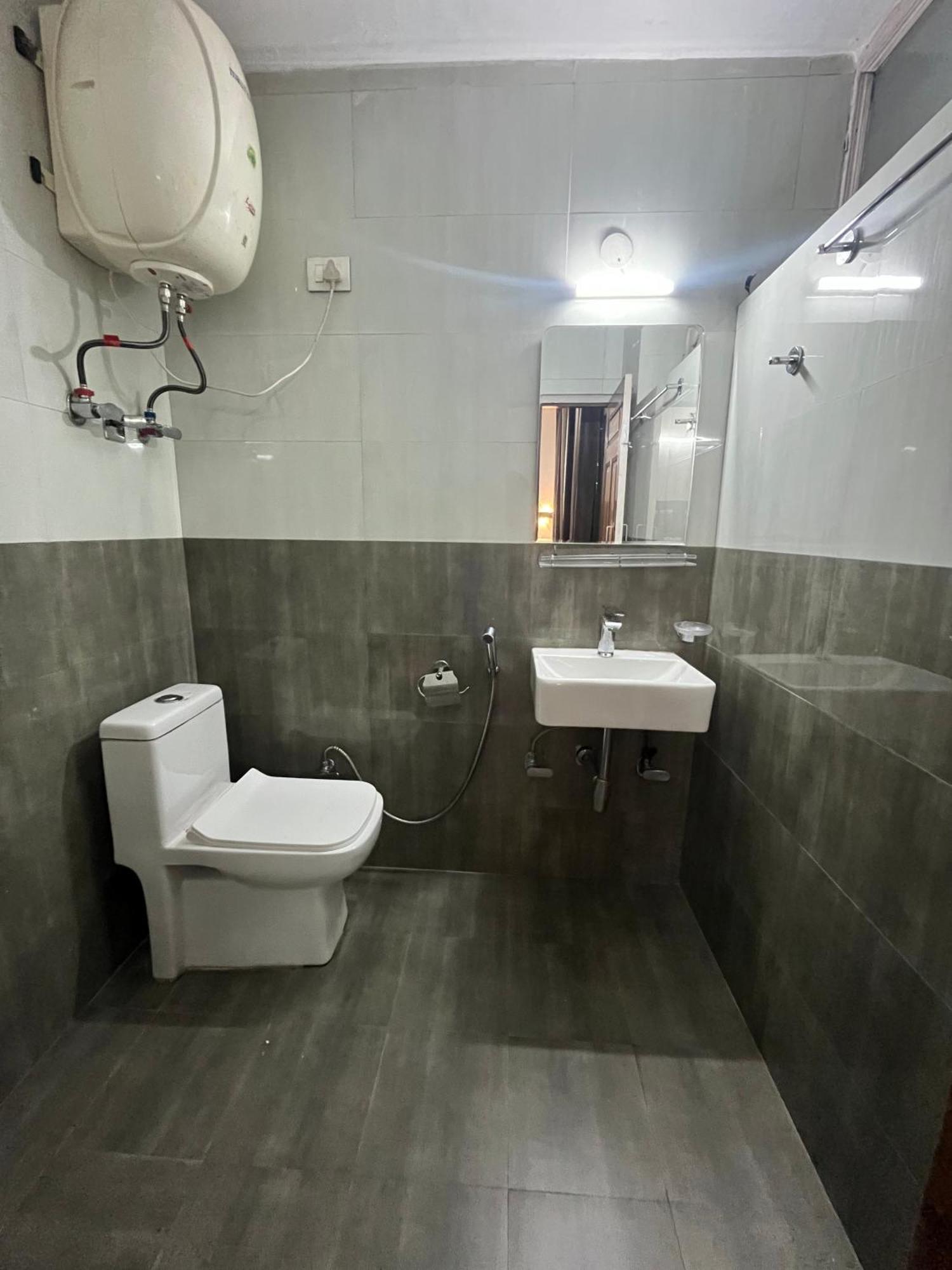 Hotel Premier Mall Road Manali Dış mekan fotoğraf